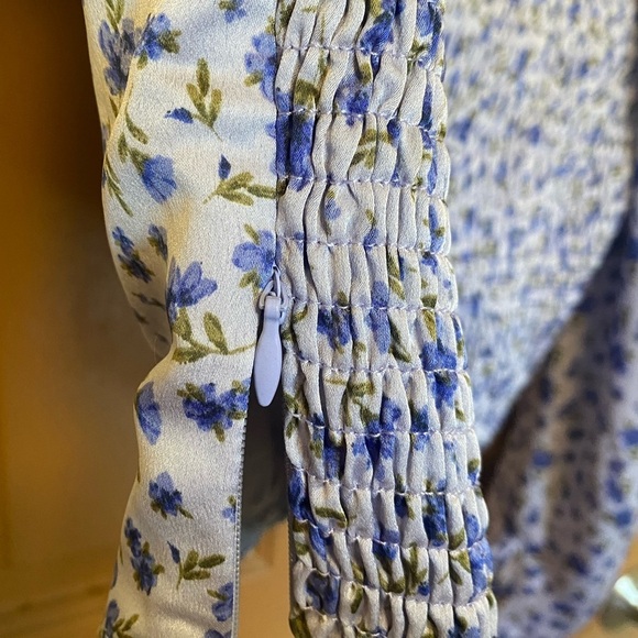 LOST + WANDER Violetta Sweetheart Neck Puff Sleeve Floral Crop Top Purple Large - Picture 7 of 7